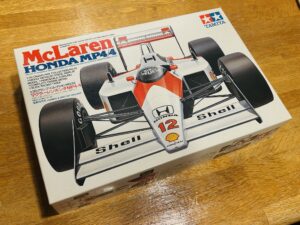 タミヤ 1/20 マクラーレン•ホンダmp4/4 製作①